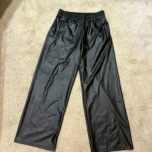 American Eagle wide leg pleather pant Large Tall size